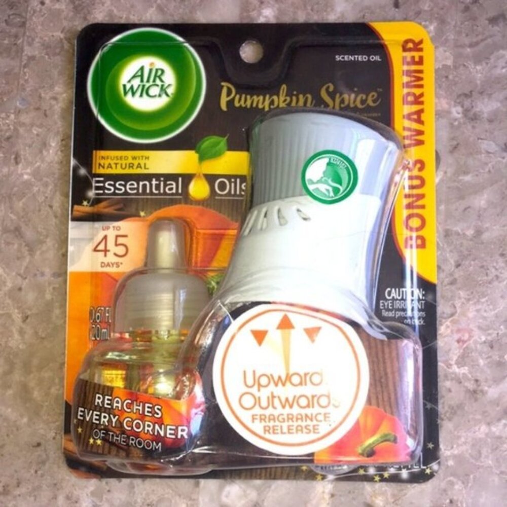 New ✨ limited-edition pumpkin spice air wick 🎃 warmer & refill